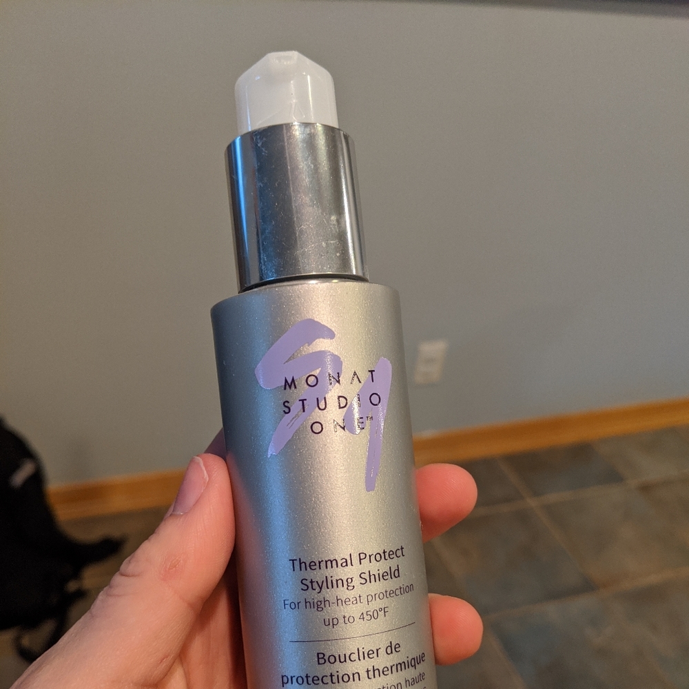 Monat thermal protect styling shield